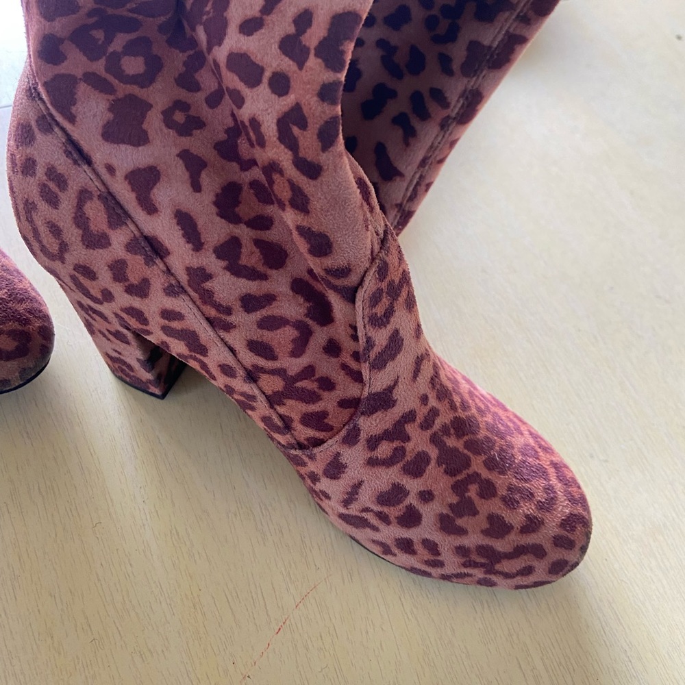 Leopard boots